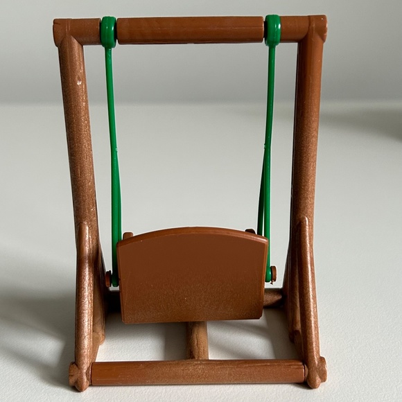 Vintage Bandai 1986 Dollhouse Furniture Set of 4 - Picture 11 of 13